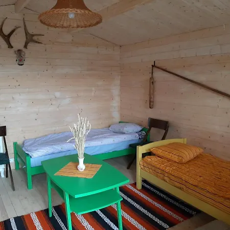 Kadakasuitsu Loodustalu * Saarekula