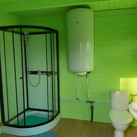 Kadakasuitsu Loodustalu Дом отдыха