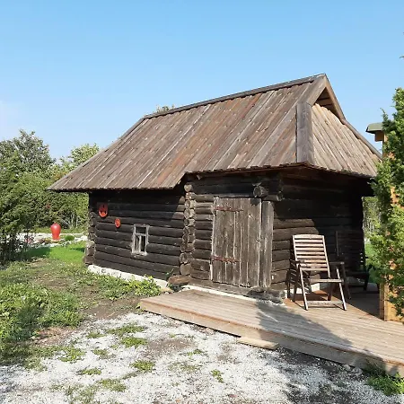 Vikendica Kadakasuitsu Loodustalu Saarekula