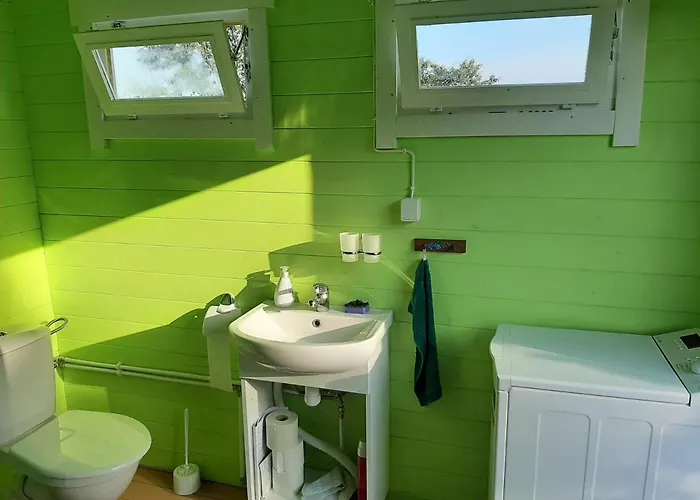 Kadakasuitsu Loodustalu *